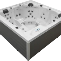 Whirlpool Austin Chrome – Elegant spabad med premiumkomfort